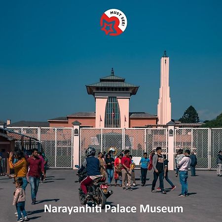 Oyo 575 Api Suites Pokhara Zewnętrze zdjęcie