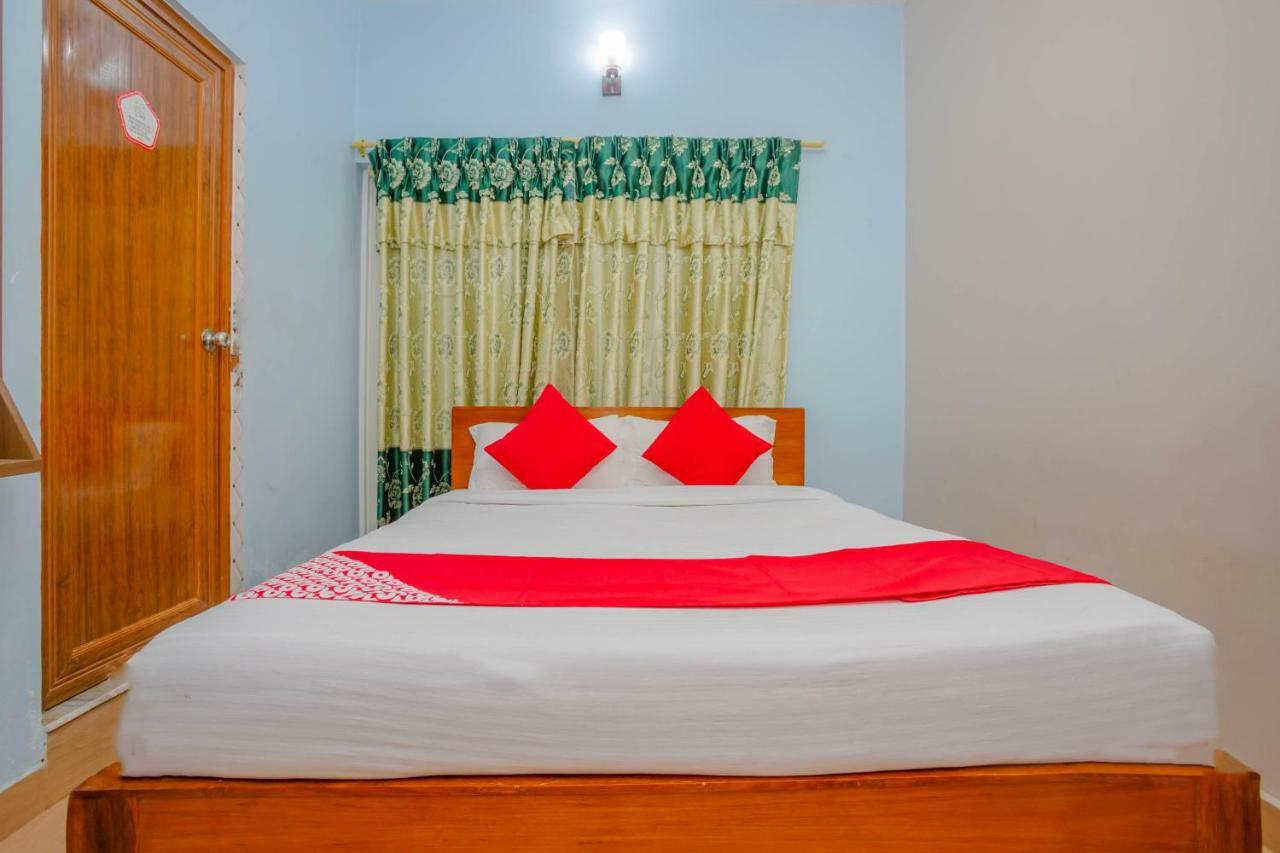 Oyo 575 Api Suites Pokhara Zewnętrze zdjęcie