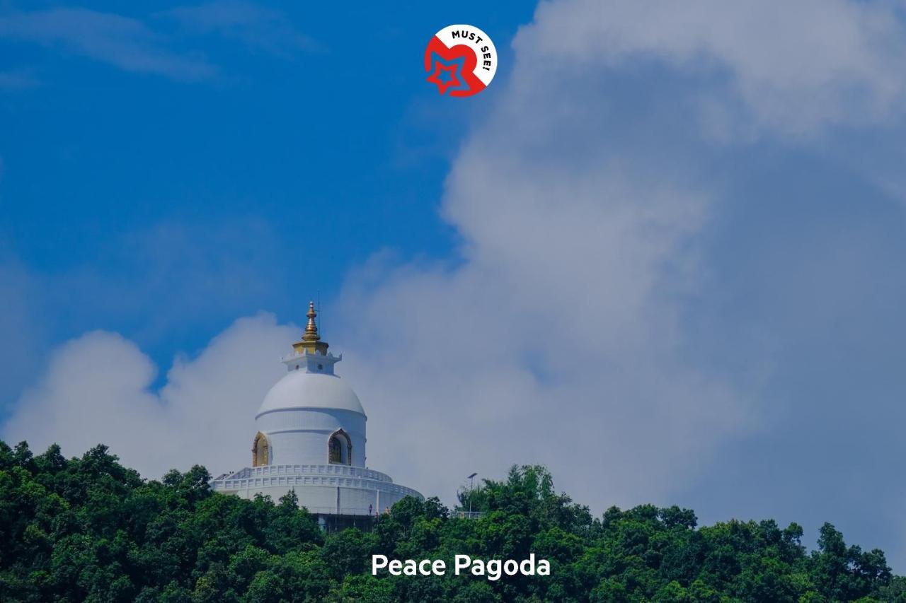 Oyo 575 Api Suites Pokhara Zewnętrze zdjęcie