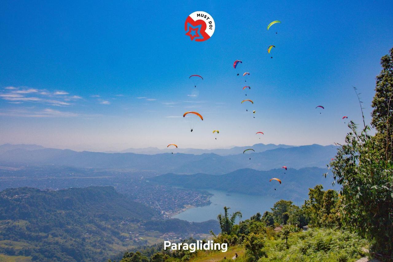 Oyo 575 Api Suites Pokhara Zewnętrze zdjęcie