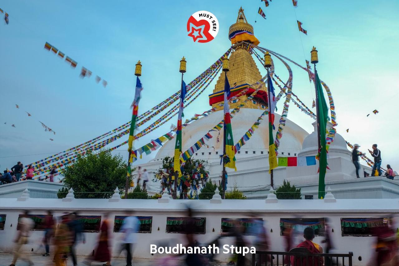 Oyo 575 Api Suites Pokhara Zewnętrze zdjęcie
